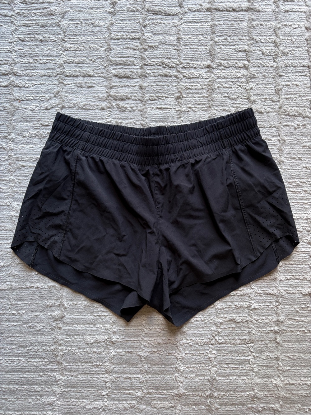 Athleta women’s hustle 3” shorts black size S